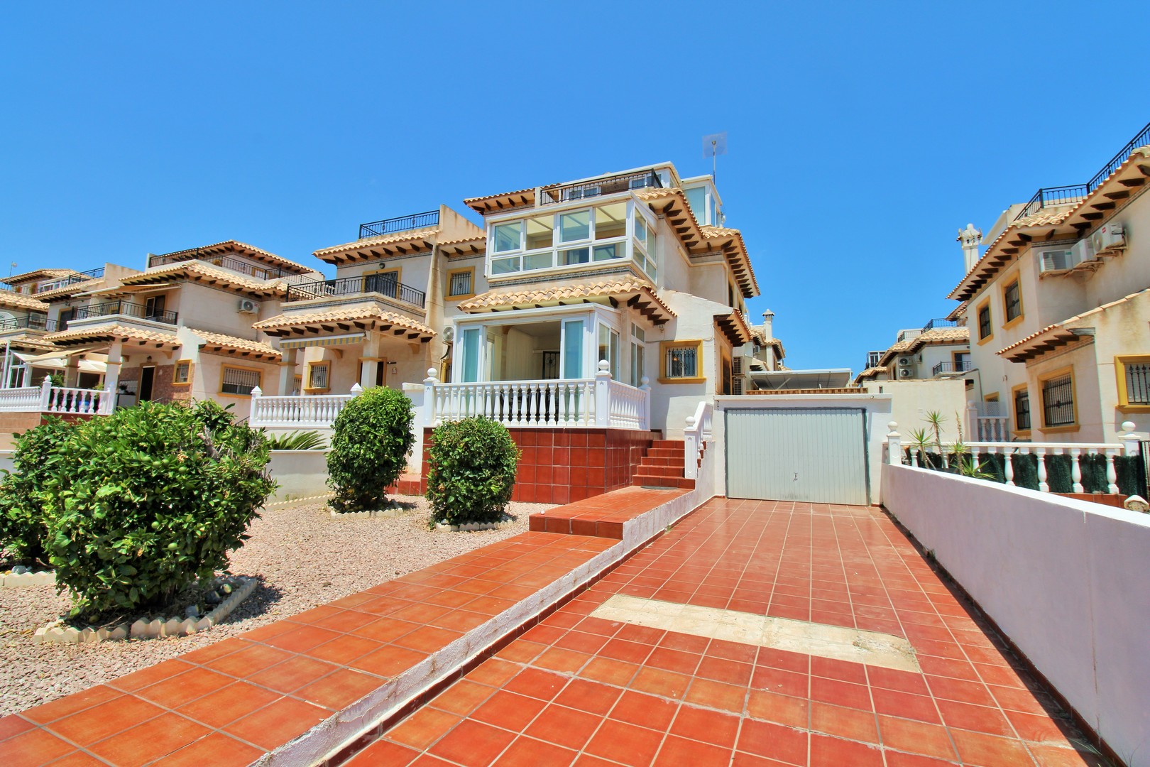 House in Urbanizacion los Balcones - view 1
