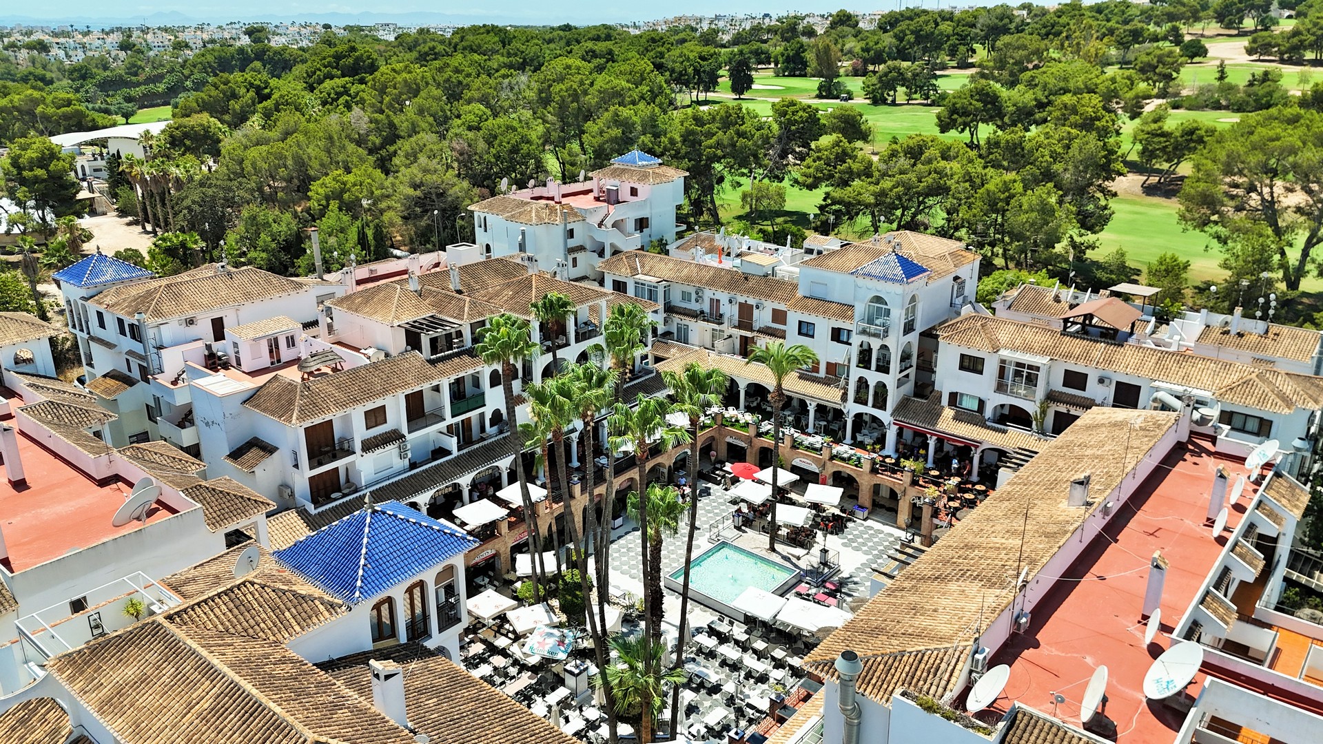 House in Villamartin - view 1
