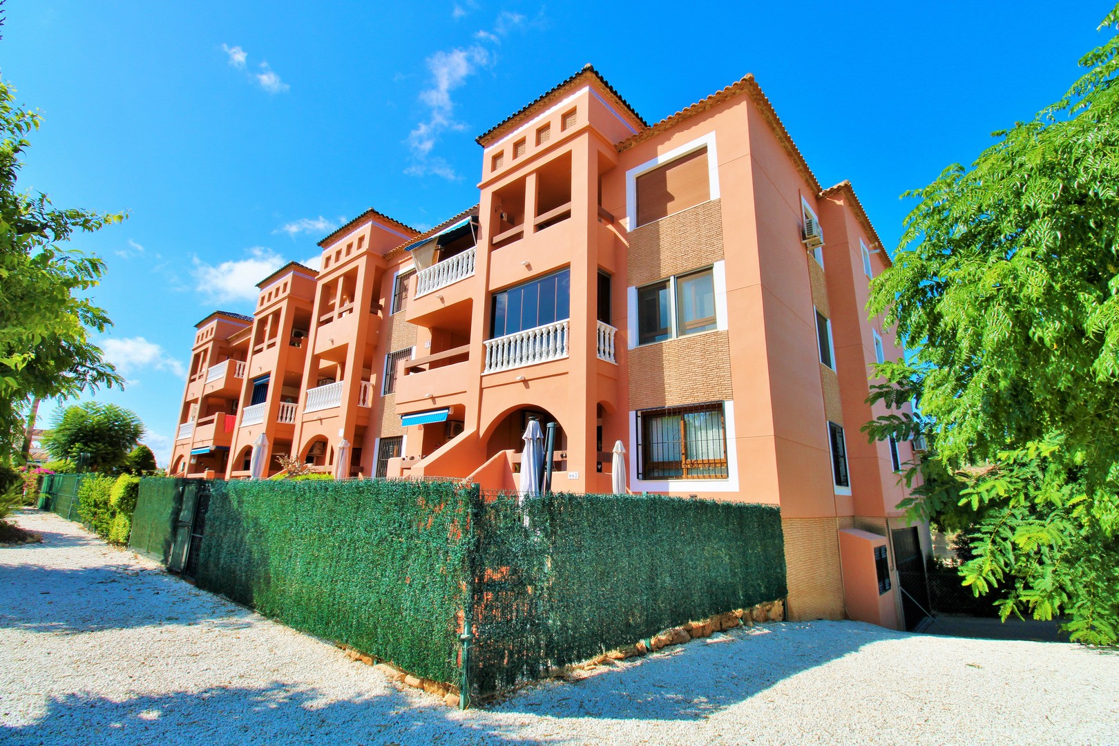 Apartment in Urbanizacion los Balcones - view 1
