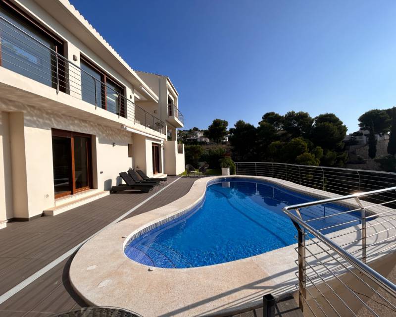 Villa in Alicante - view 1