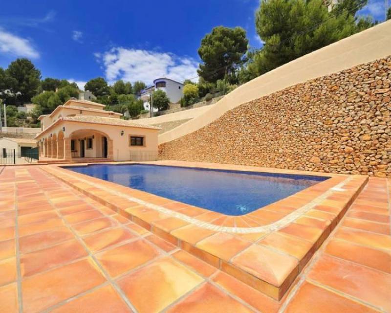 Villa in Benissanet - view 1