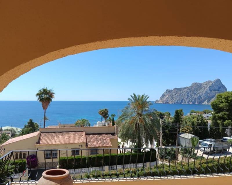 Villa in Calp - view 1
