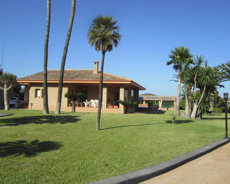 Villa in Calp - view 1