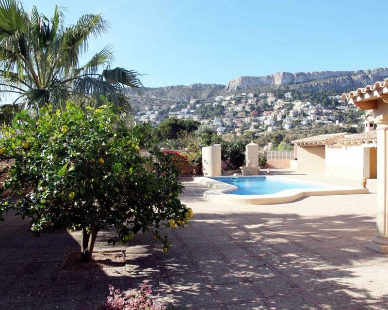 Villa in Calp - view 1