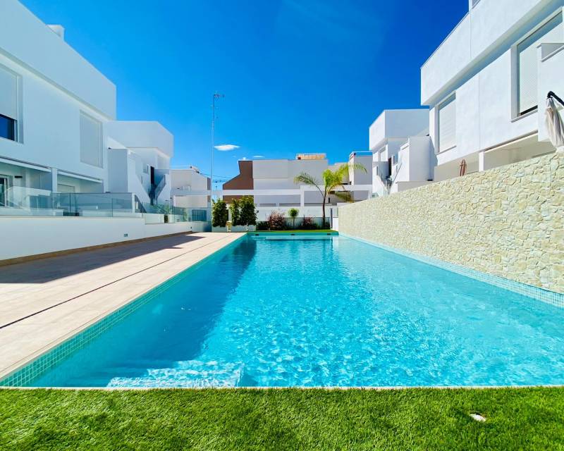 House in Alicante - view 1