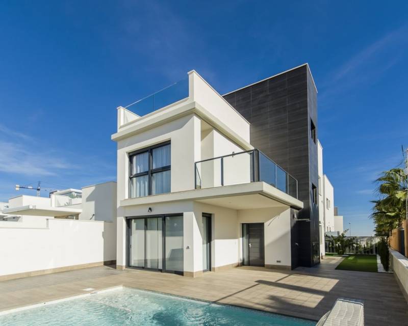 Villa in Alicante - view 1
