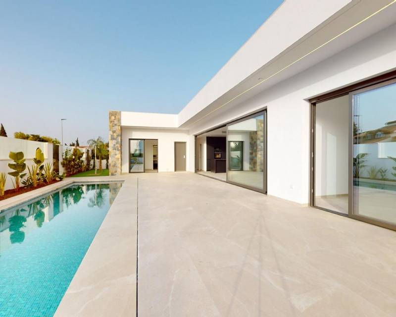 Villa in Torre del Rame - view 1