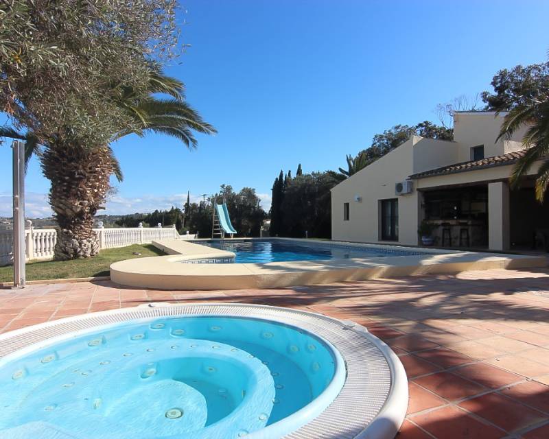 Villa in Paratella - view 1
