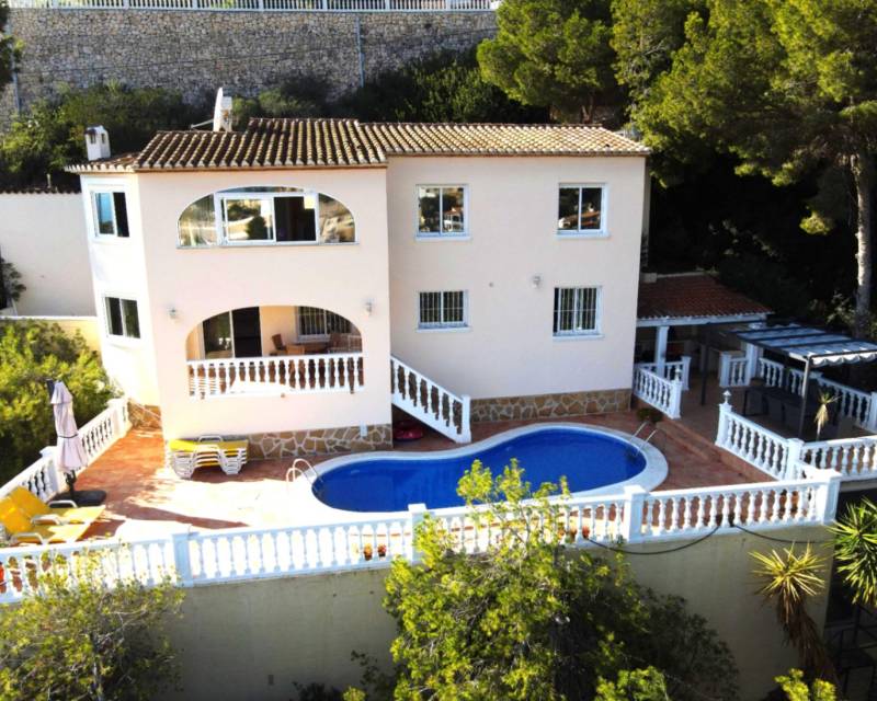 Villa in Benissanet - view 1