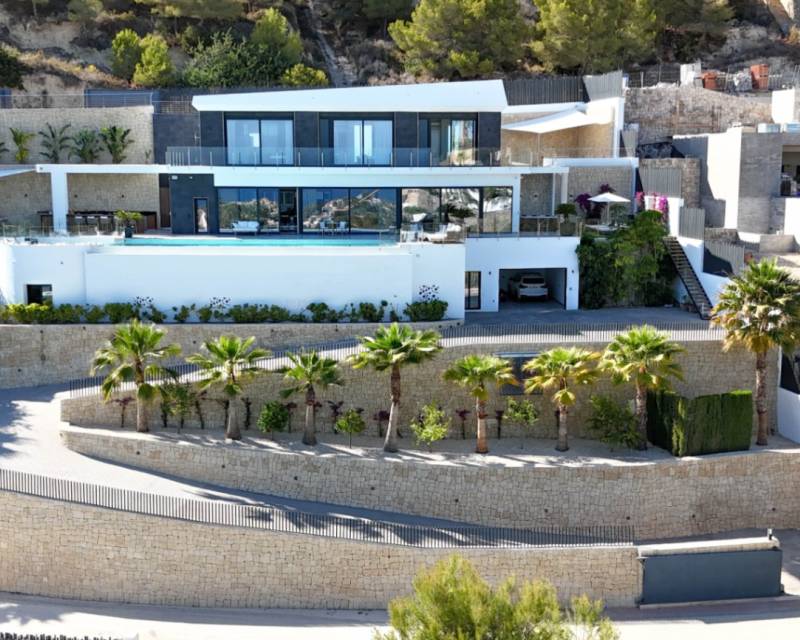 Villa in Benissanet - view 1