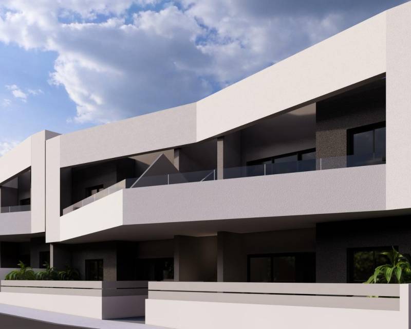 House in San Miguel de Salinas - view 1