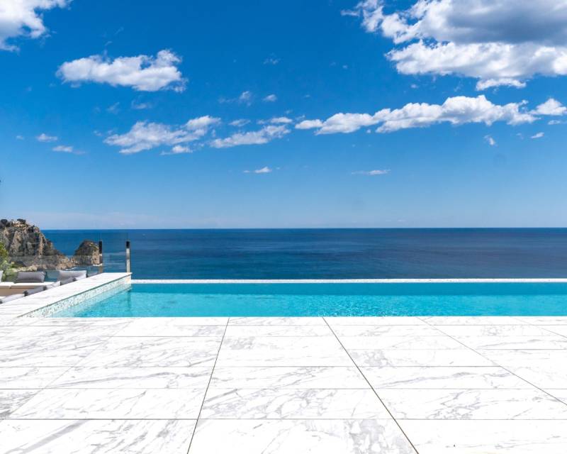Villa in Alicante - view 1
