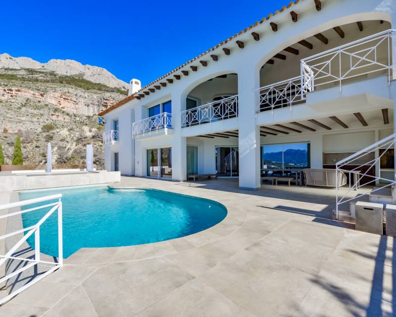 Villa in Altea - view 1
