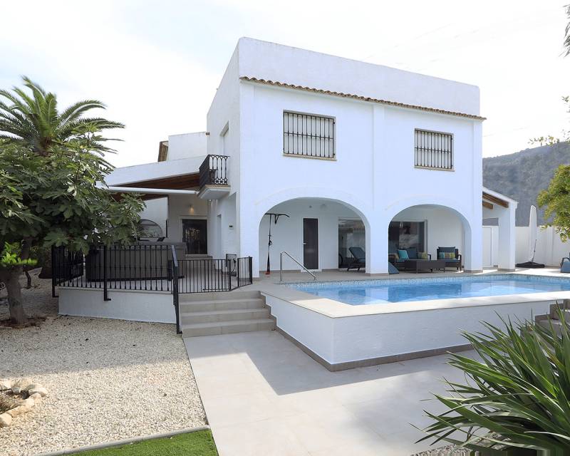 Villa in L'Albir - view 1
