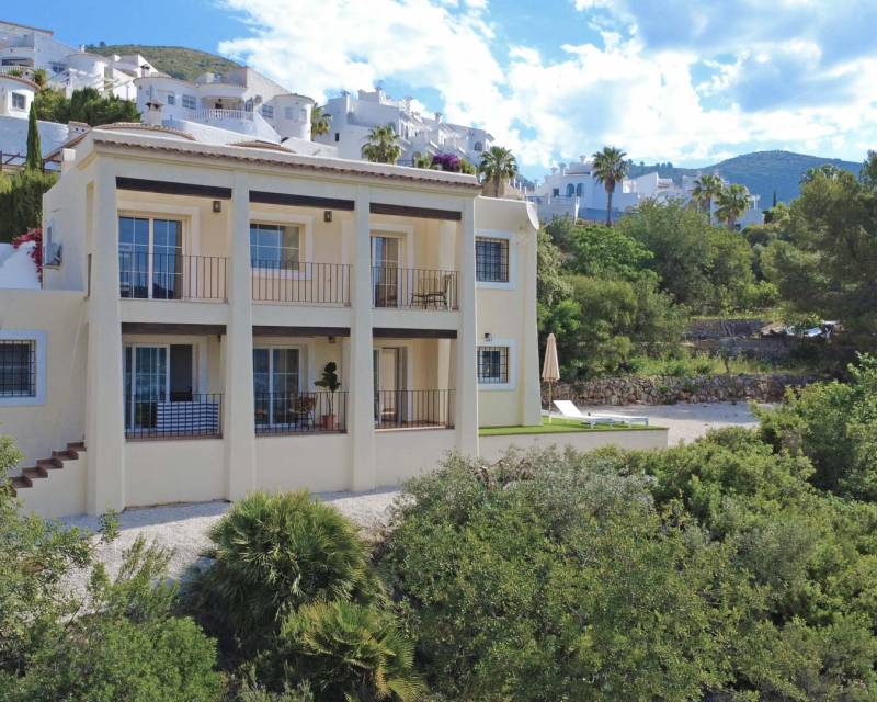 Villa in Jalon - view 1