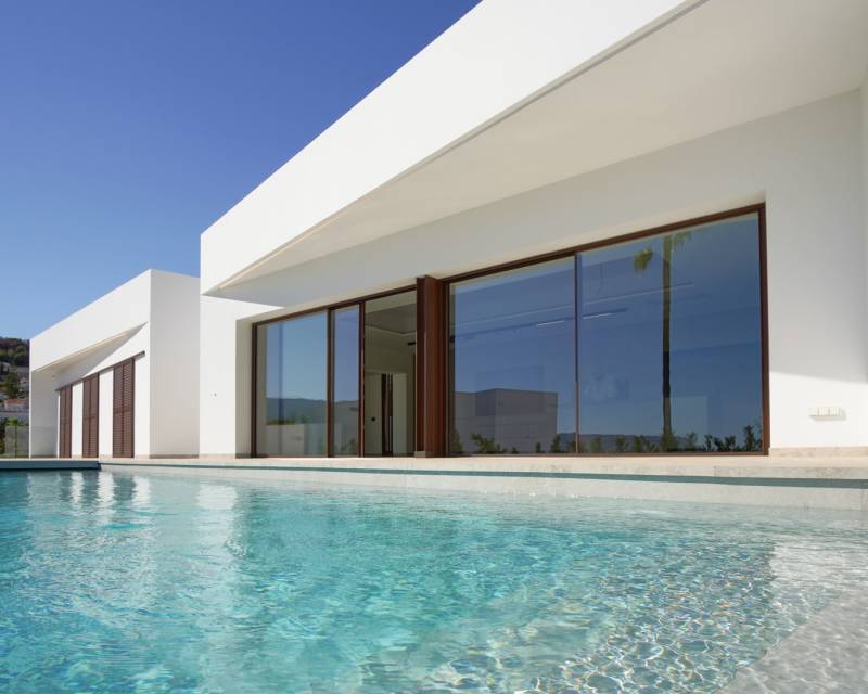 Villa in Benissanet - view 1