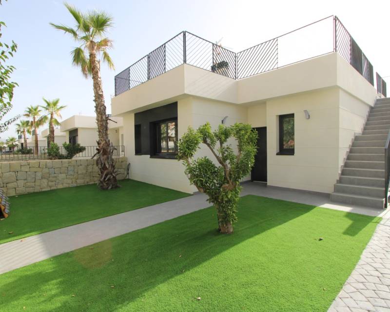 Villa in Alicante - view 1