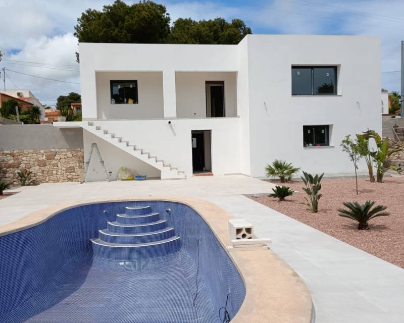 Villa in Calp - view 1