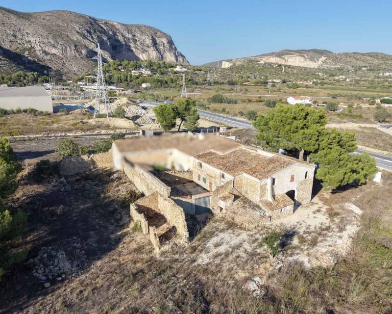 House in Canor - view 1