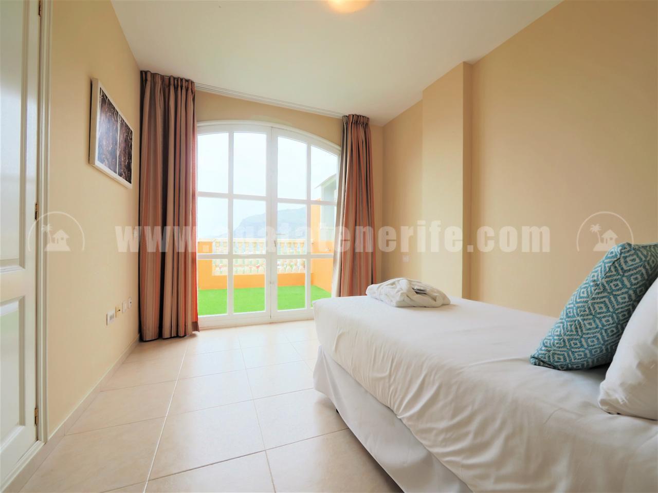 Villa in Tenerife - view 1