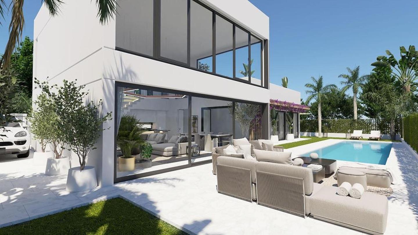 Villa in Estepona - view 1
