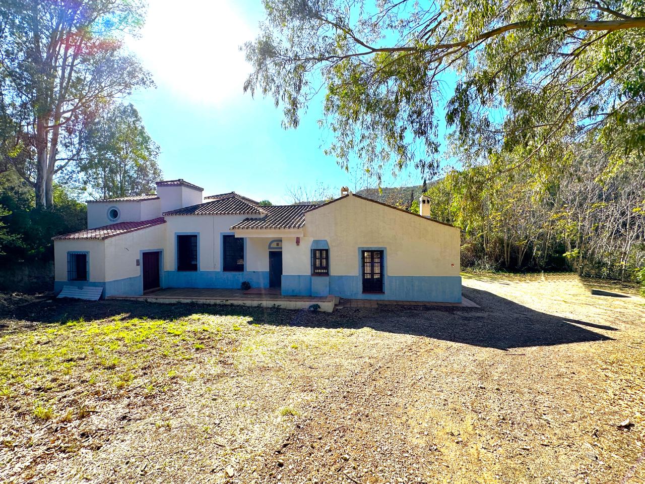 Villa in Malaga - view 1
