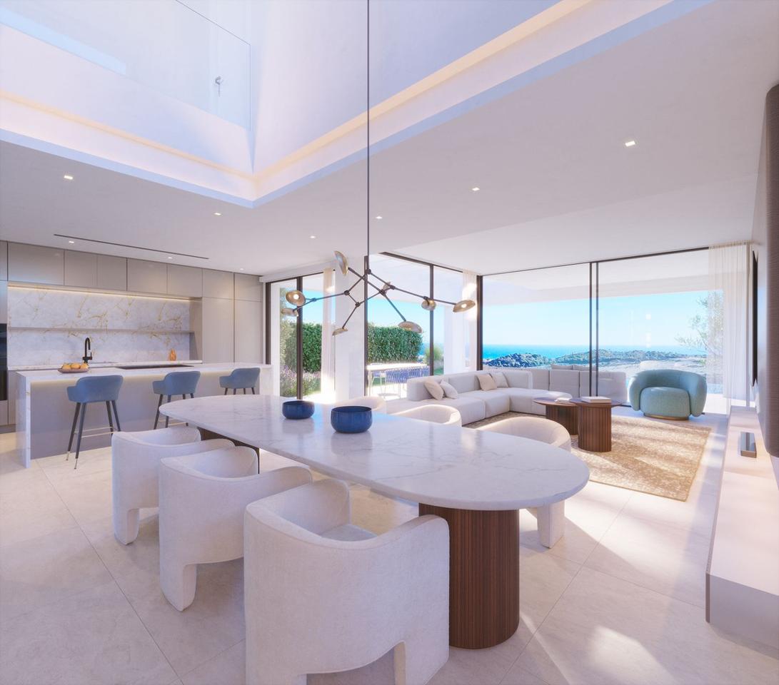 Villa in Estepona - view 1