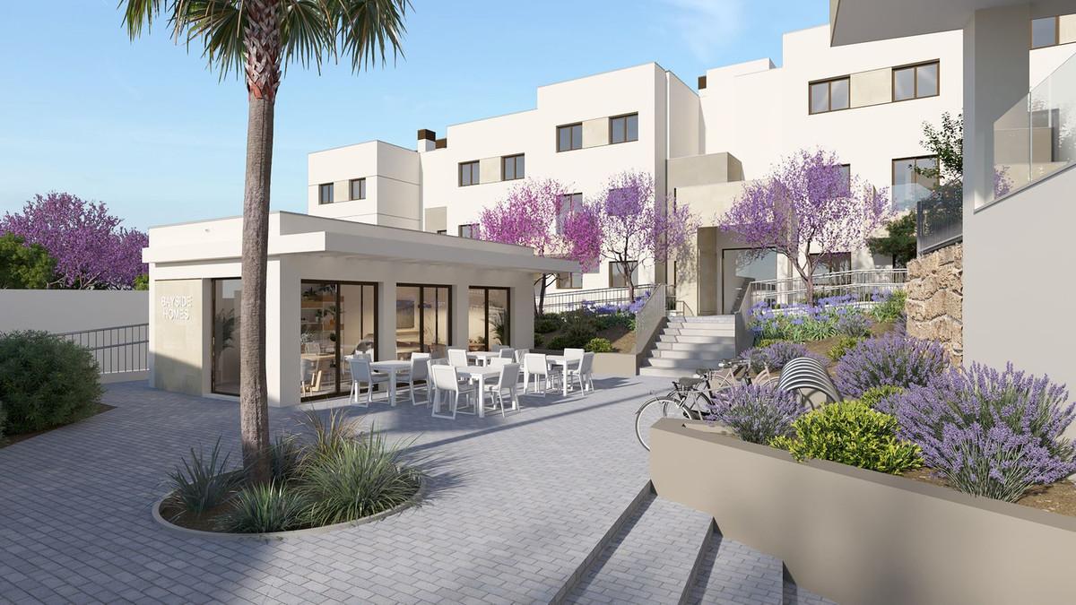 Apartment in Estepona - view 1