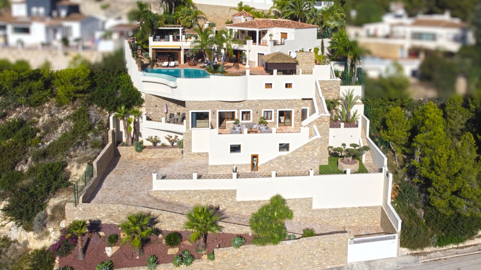 Villa in Calp - view 1