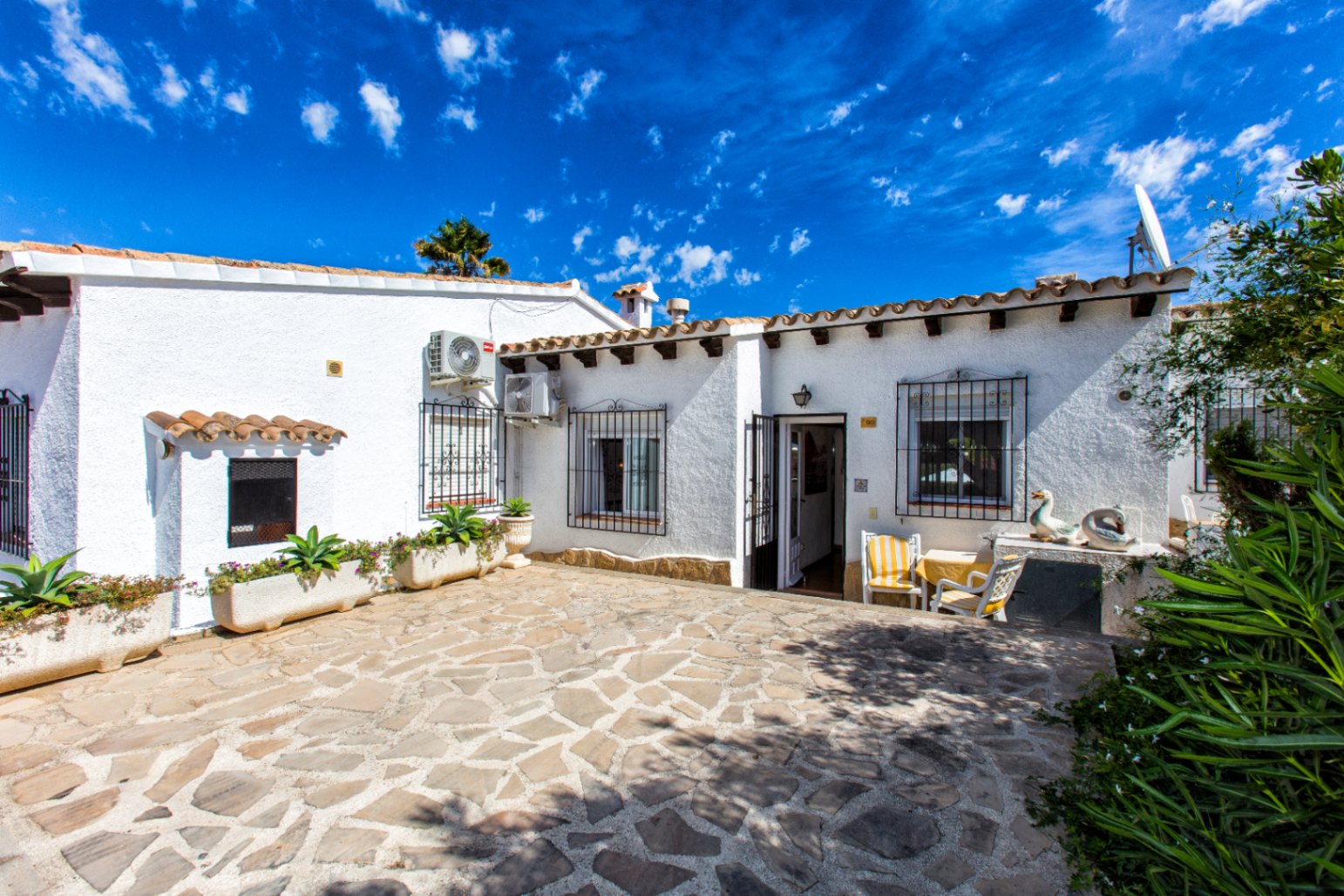 House in Moraira - view 1