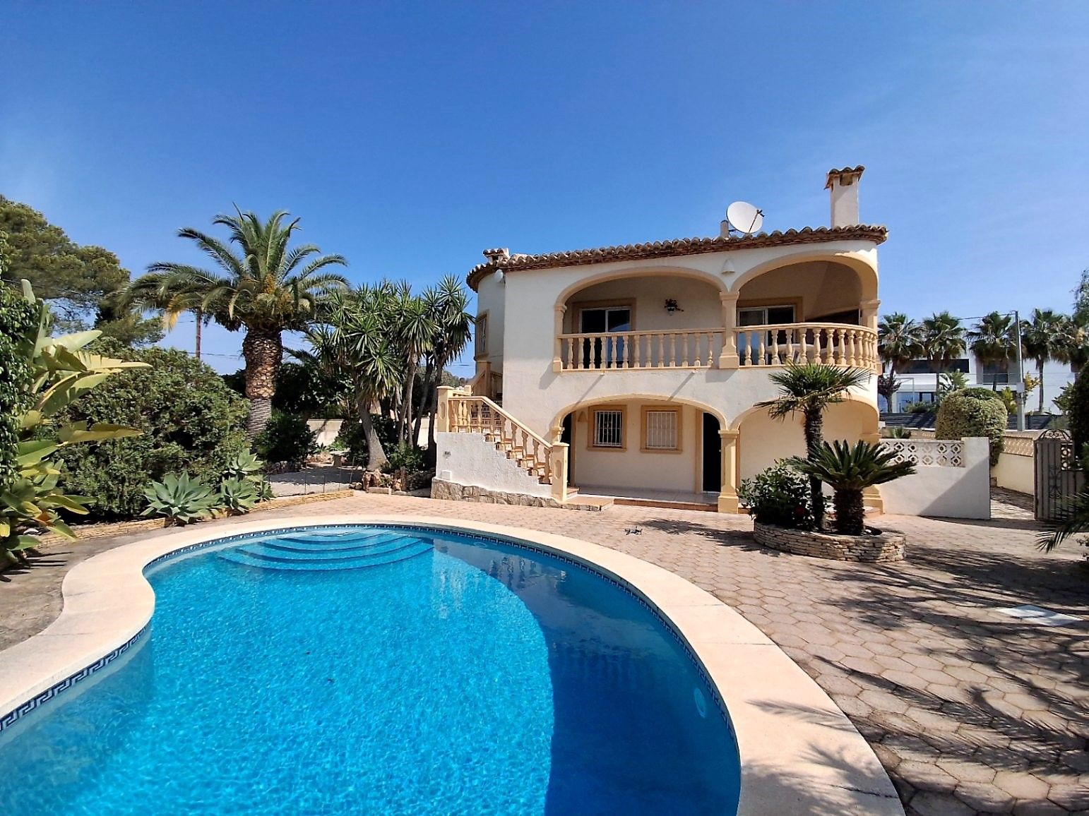 Villa in Calp - view 1