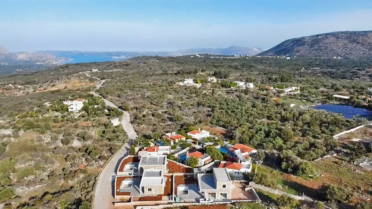 Villa in Vafes - view 1