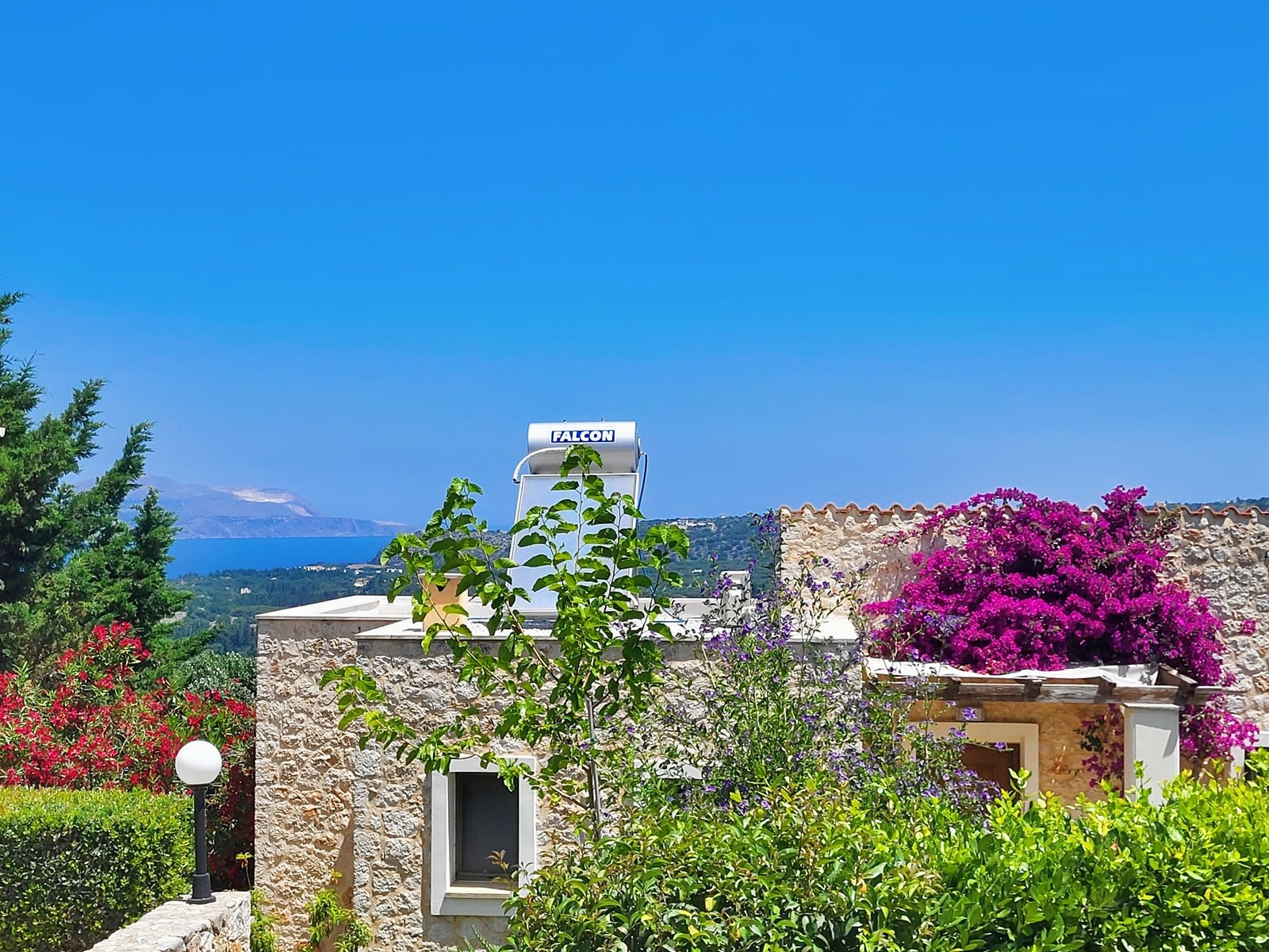 Villa in Vafes - view 1