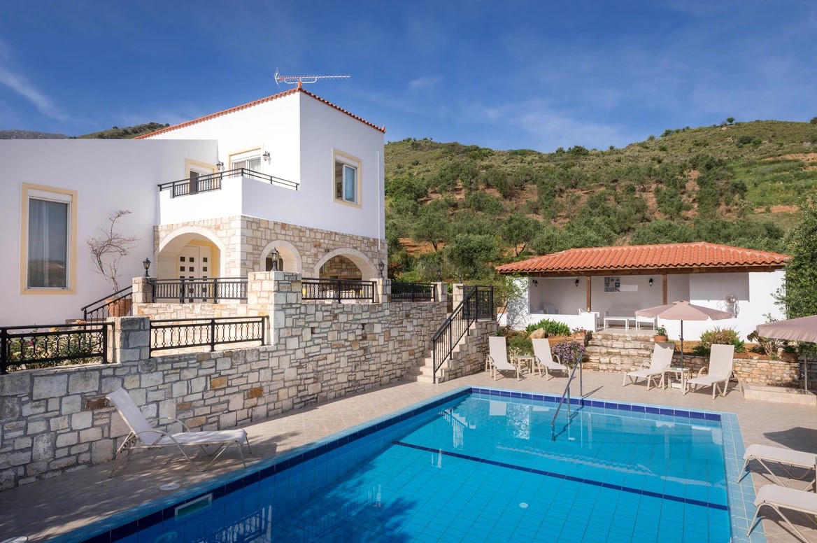 Villa in Vafes - view 1