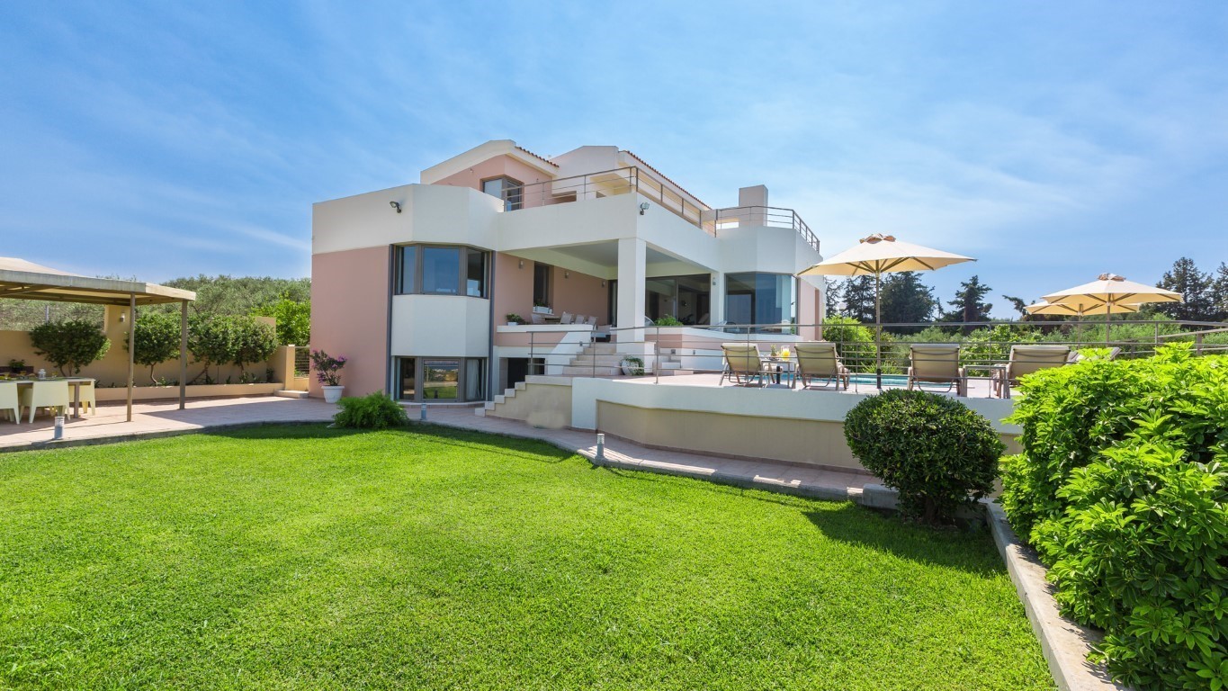 Villa in Modi - view 1