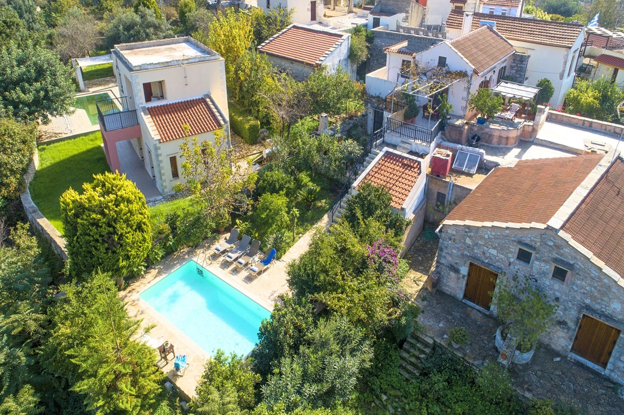 Villa in Vafes - view 1