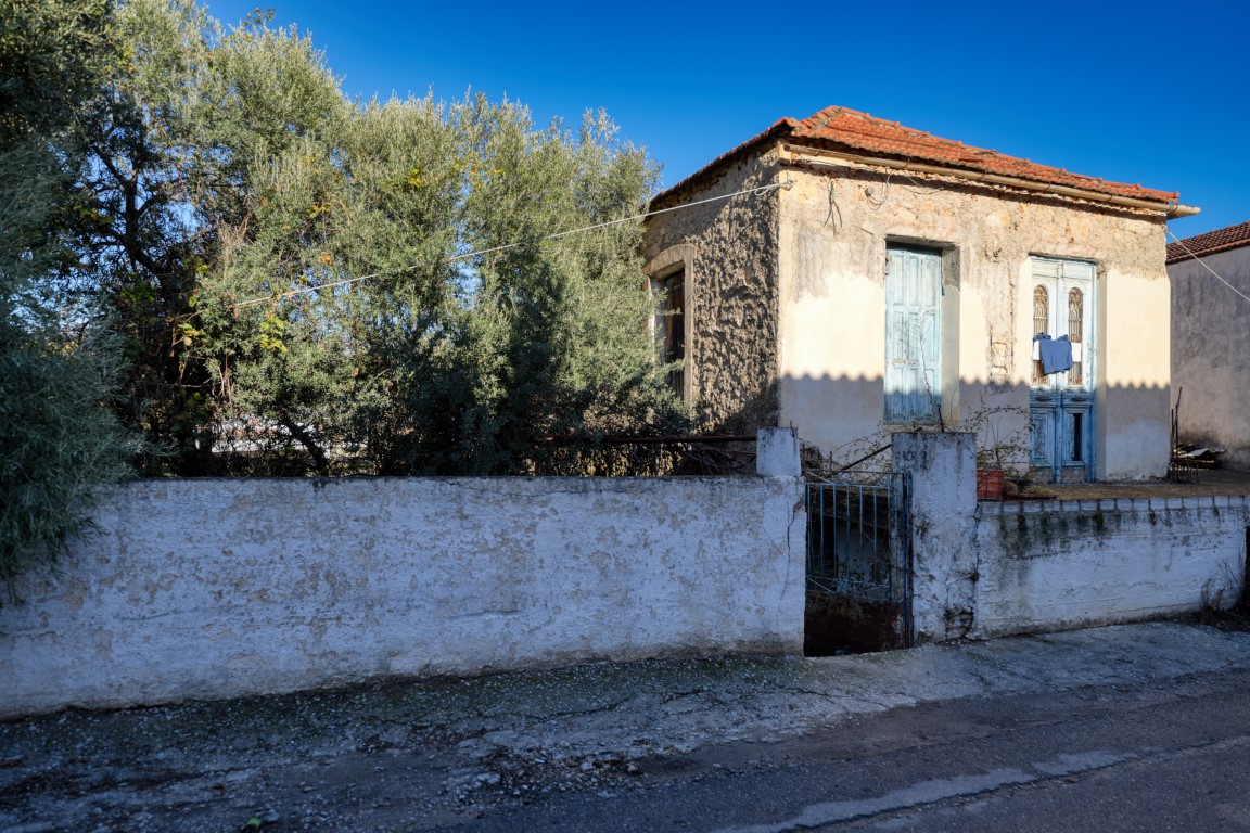 Villa in Vafes - view 1