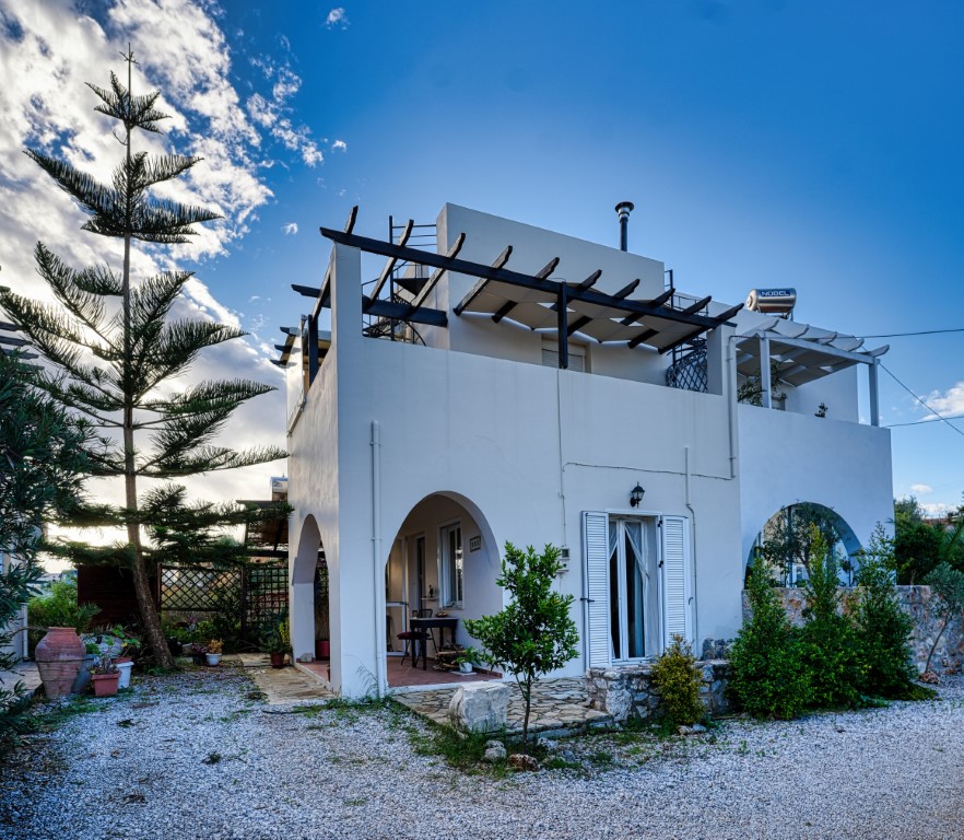 Villa in Vafes - view 1
