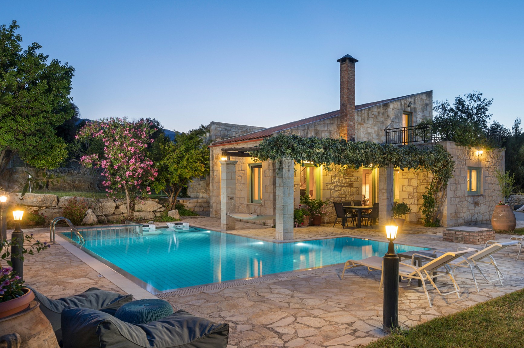 Villa in Vafes - view 1