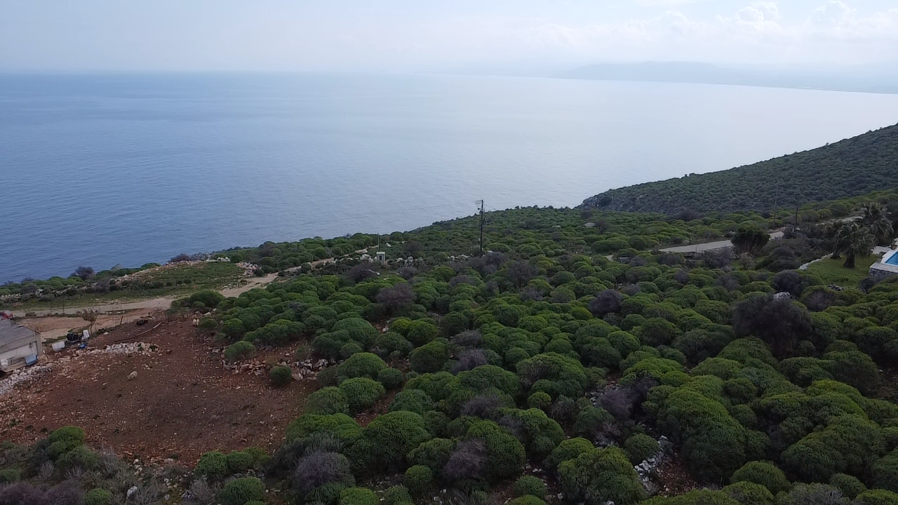 Land in Vafes - view 1