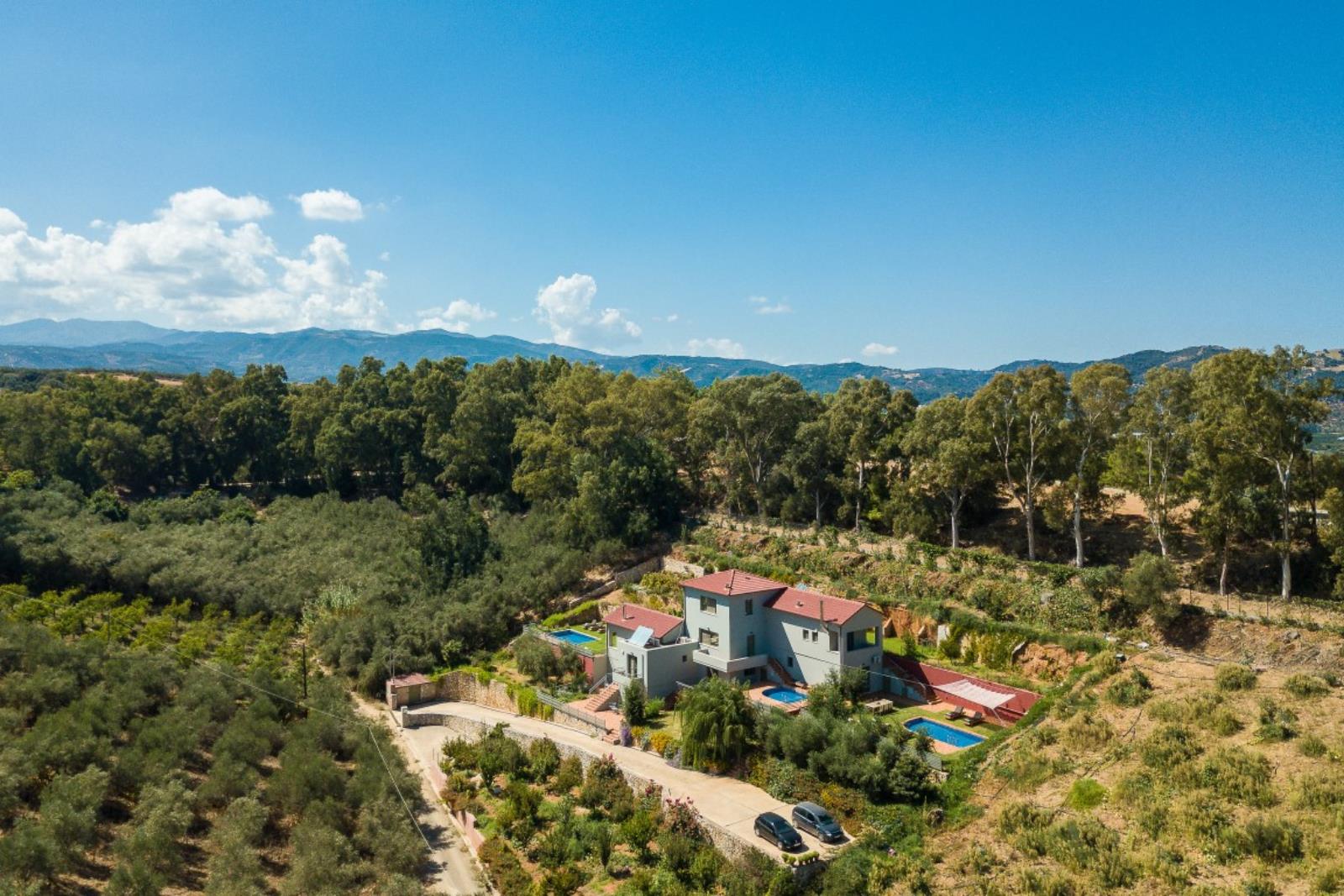 Villa in Platanias - view 1