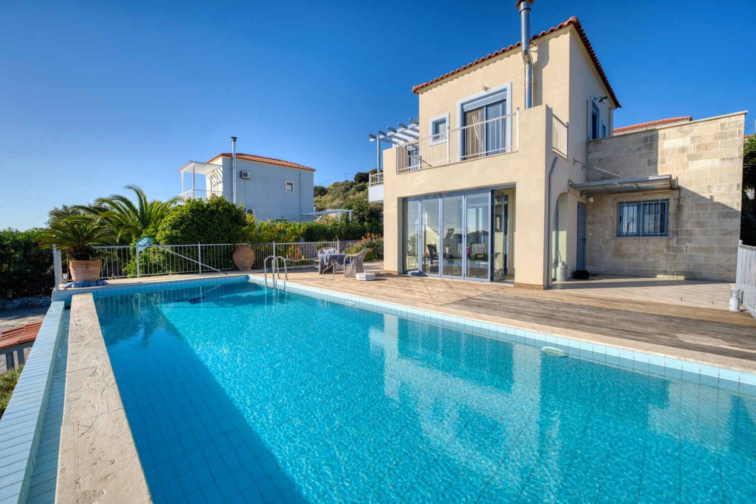 Villa in Apokoronas - view 1