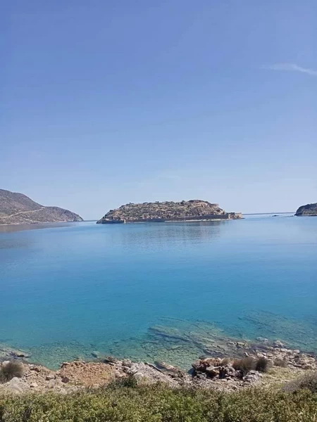 Land in Plaka - view 1