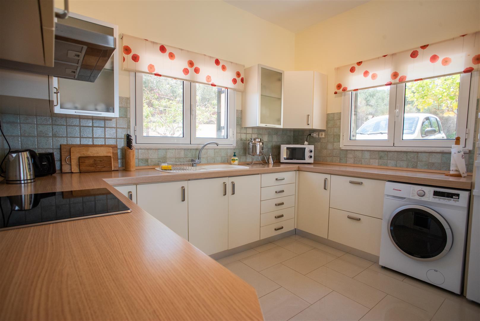 Villa in Kissamos - view 1