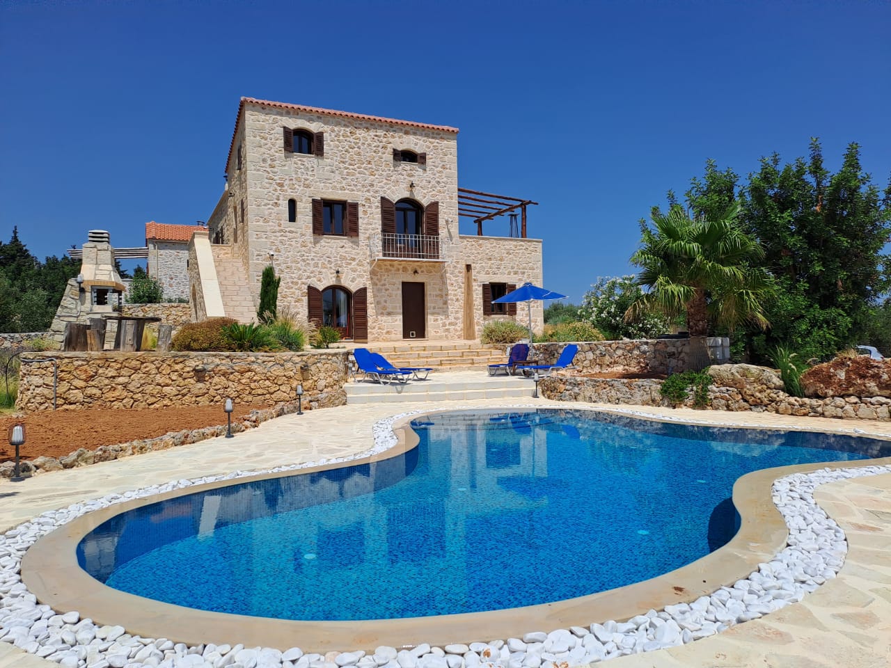 Villa in Melidoni - view 1