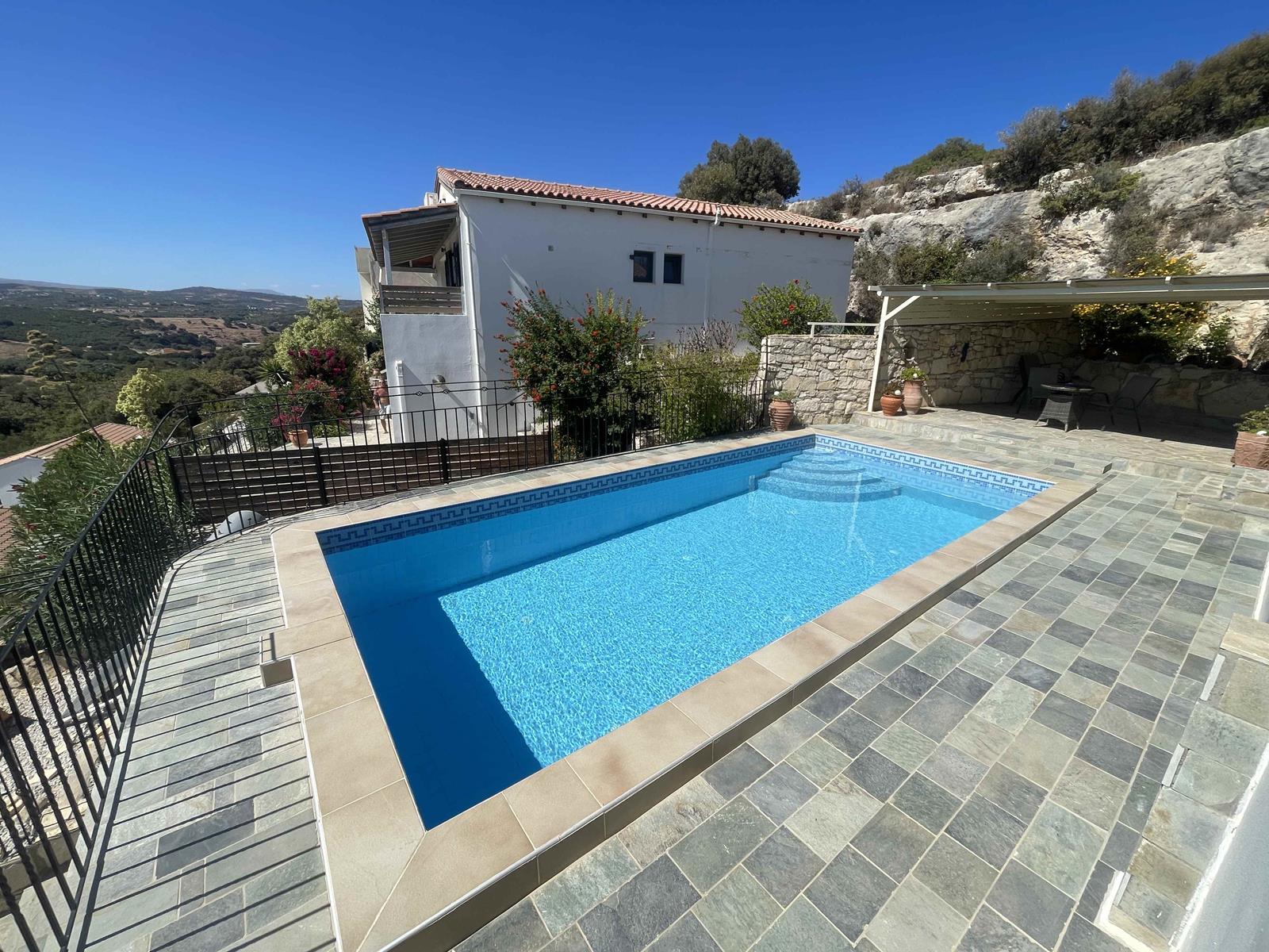 Villa in Geropotamos - view 1