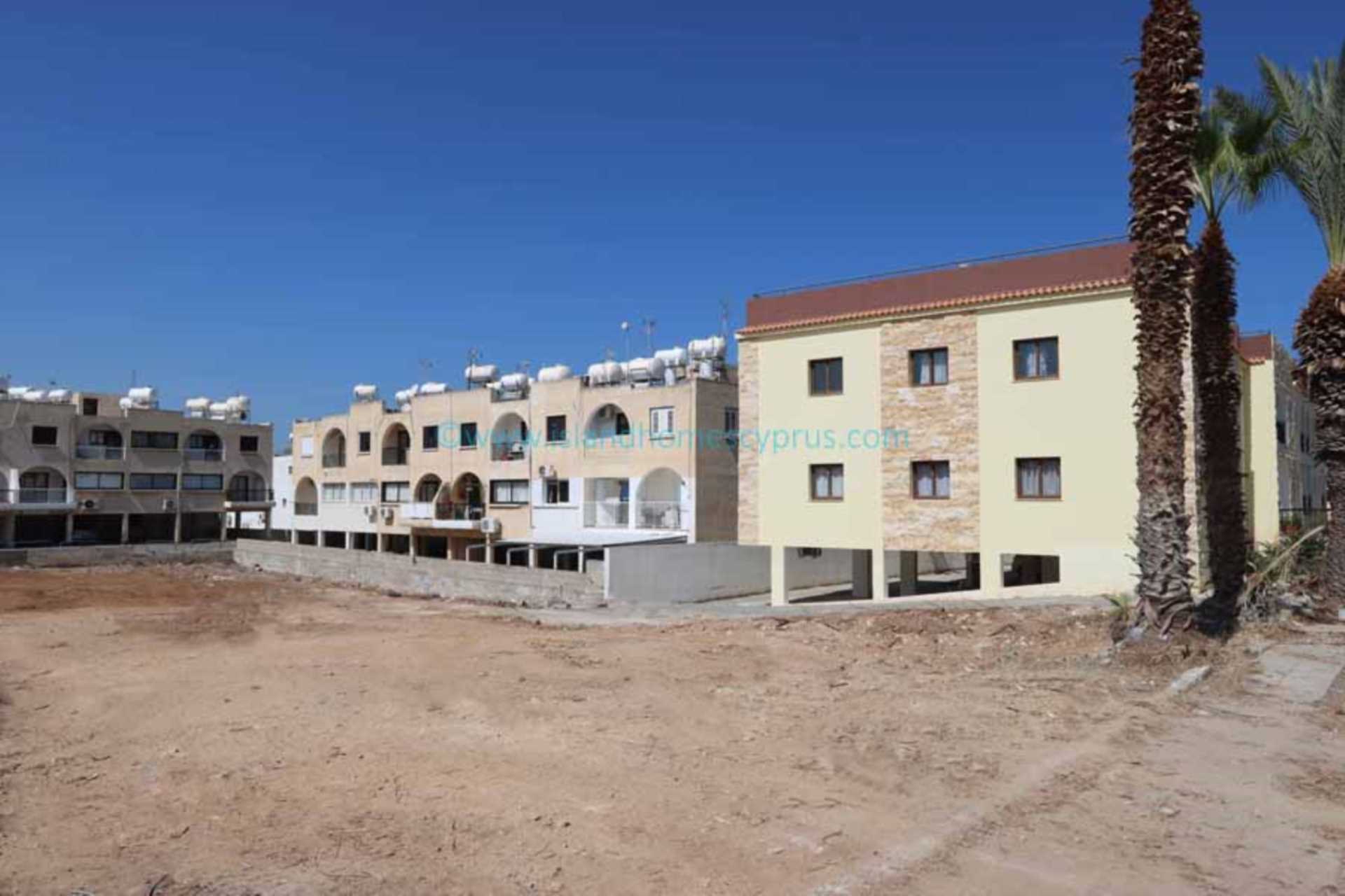 House in Paralimni - view 1