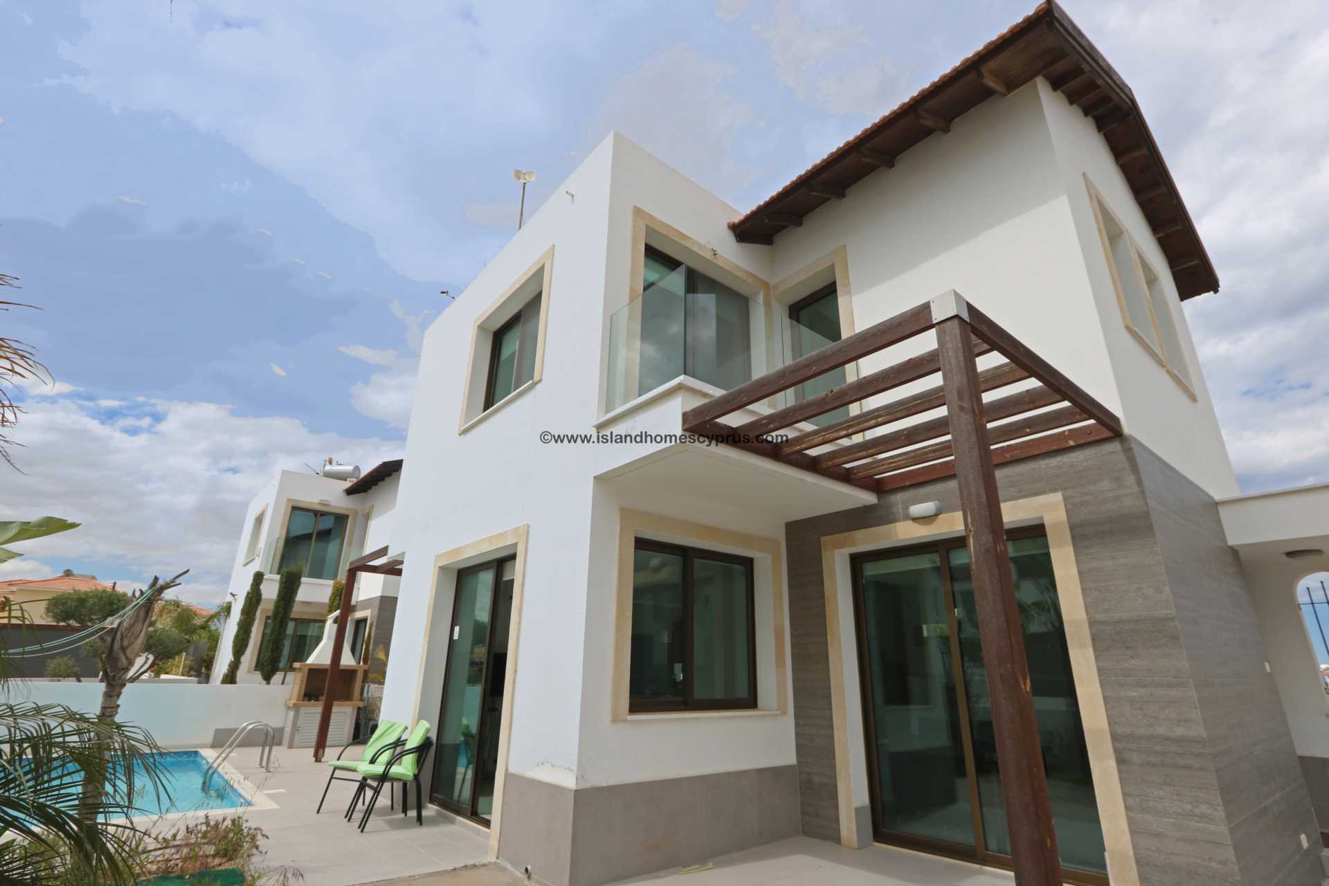 House in Paralimni - view 1