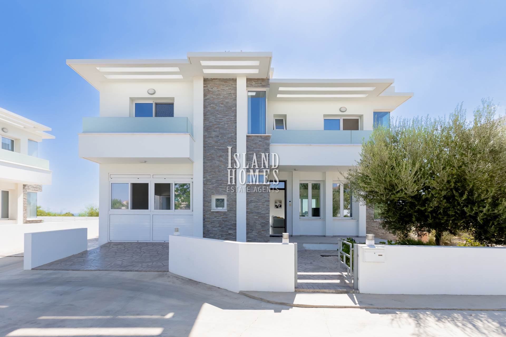 House in Paralimni - view 1