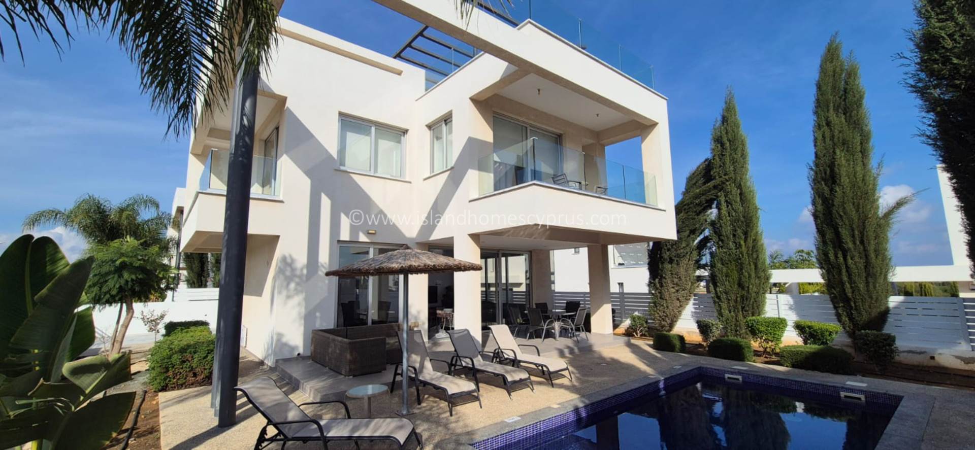 House in Paralimni - view 1